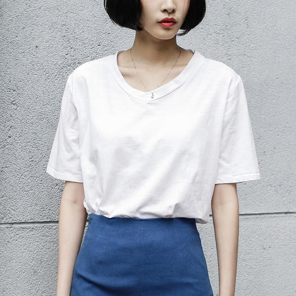 穿搭白t恤秋冬,白tee经典搭配