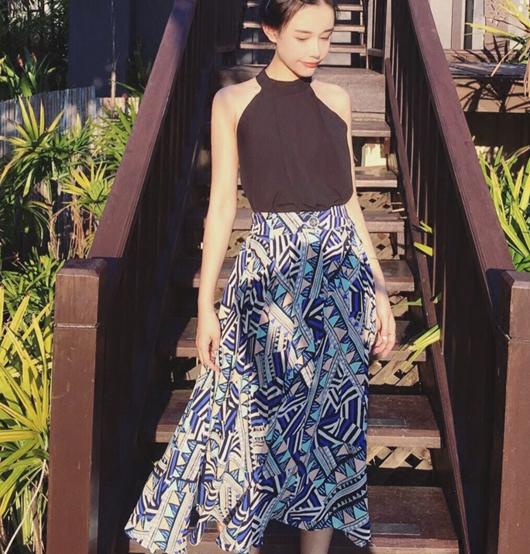 女士优雅百褶半身裙子,优雅印花名牌半身裙系列