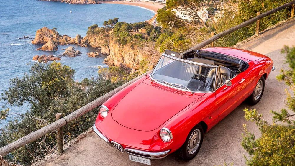 这才是绝无仅有的自驾游：租一辆稀有经典古董车踏上梦幻之旅