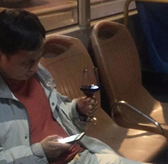 辨别伪娘最简易的方法