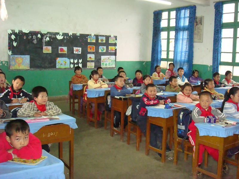 “捣乱”的放屁虫（石磊文）