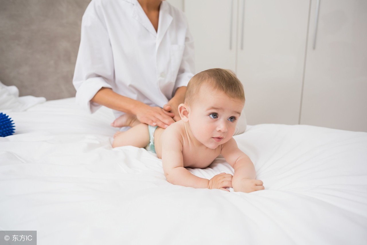 婴儿头型偏一边去了怎么纠正,宝宝头型偏尖怎么矫正