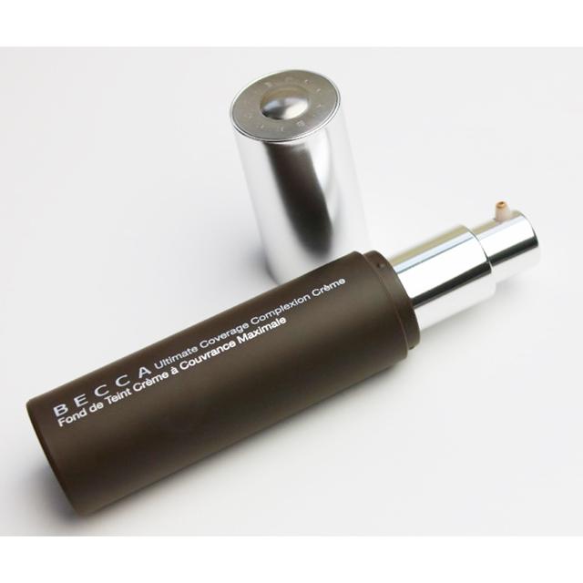 什么粉底液油皮控油不闷痘哑光,油皮亲妈裸妆粉底