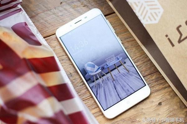 500左右的手机哪个性价比高拍照好,500左右最值得买的手机