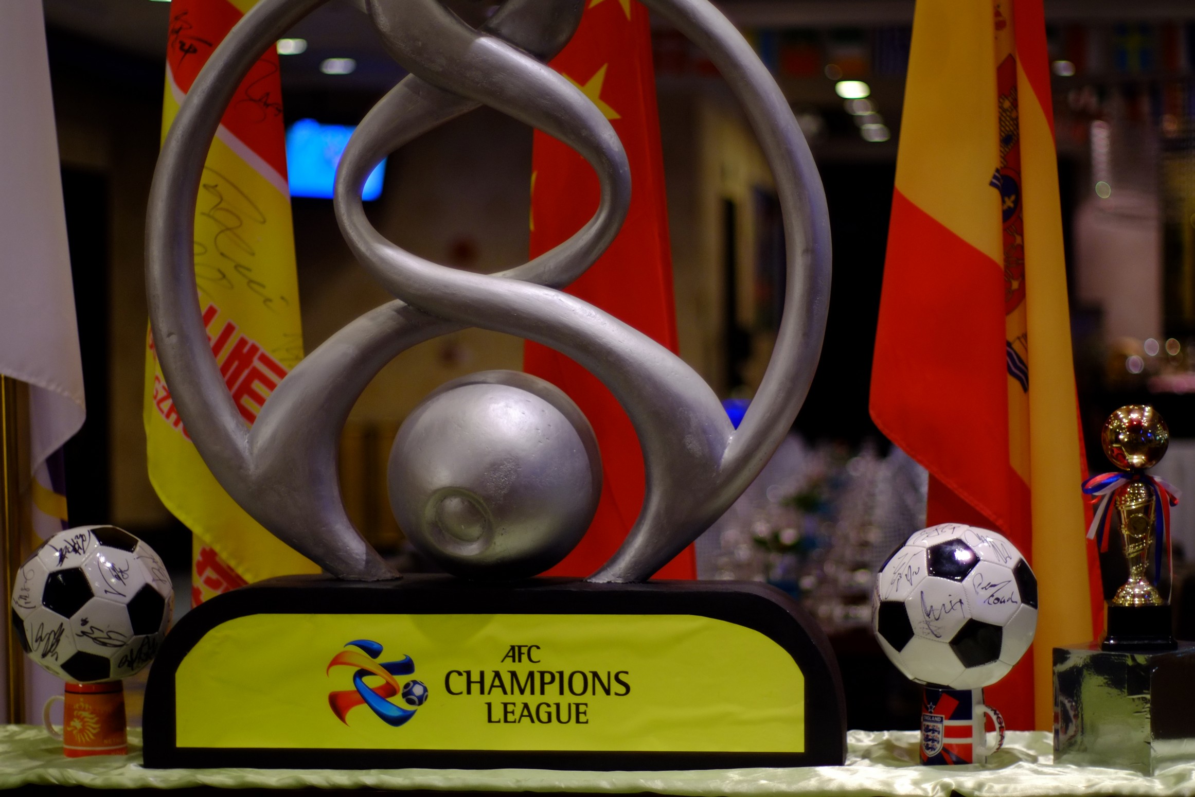 恒大足球餐厅,恒大金碧天下寻味清远餐厅