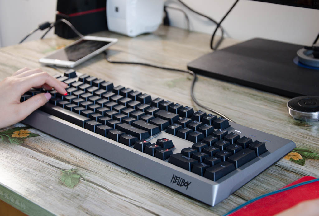 入门黑轴红轴机械键盘,机械键盘可能正在毁掉你的手腕