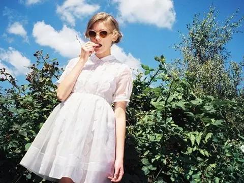 如何区分散粉和粉饼,干皮定妆用散粉还是蜜粉