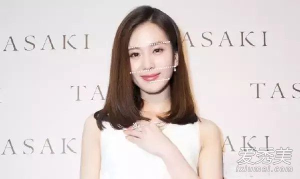 40岁女长脸型高额头适合的发型,长脸型额头高适合什么样的发型