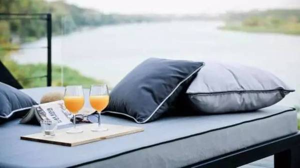 泰国桂河水上竹筏度假屋,泰国桂河水上屋度假村