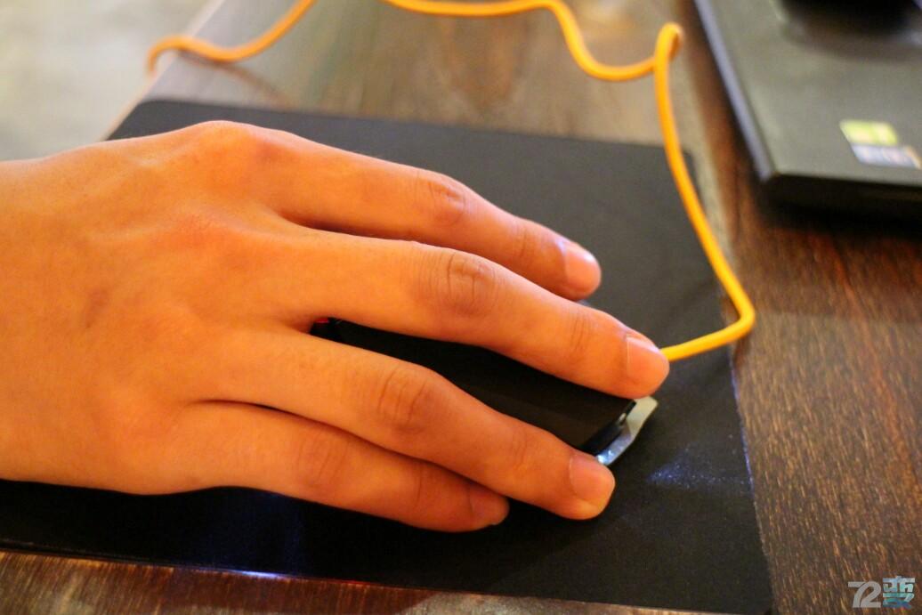 手心里的超跑——贱驴325游戏鼠标使用体验