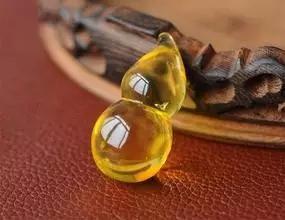 琥珀蜜蜡有瑕疵怎么办,好的琥珀蜜蜡是什么样子