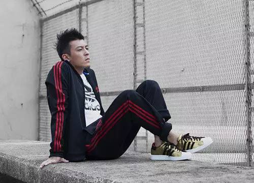 余文乐算毛线！我们的爸妈才是当年的“潮人”！