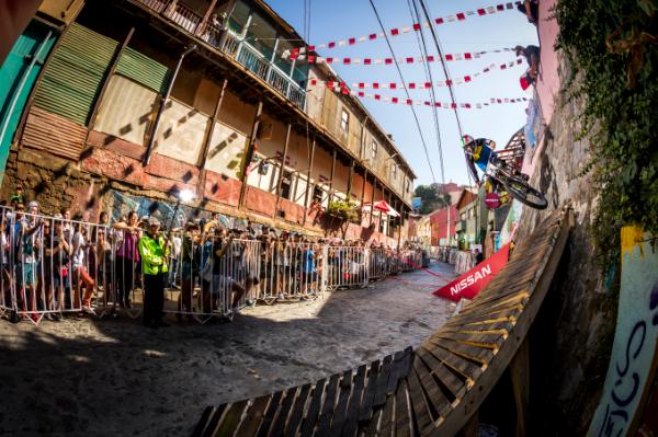 法比奥城市速降原声视频,法比奥城市速降视频