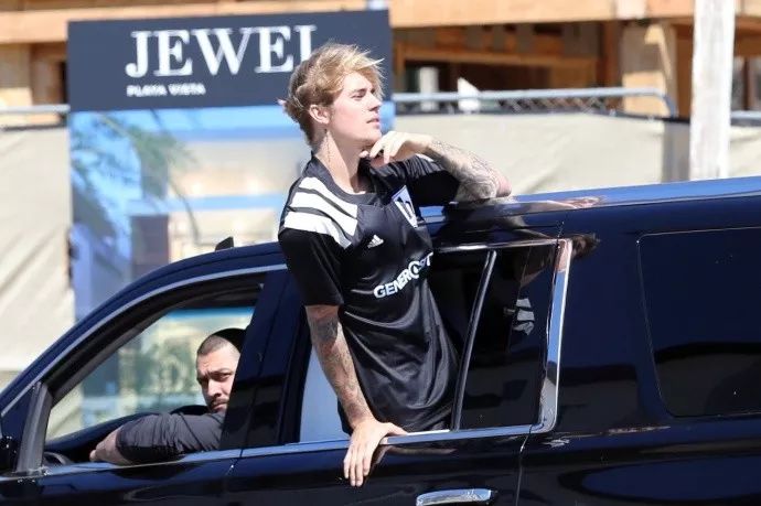 比伯最新穿搭纽约,贾斯汀比伯justinbieber出街