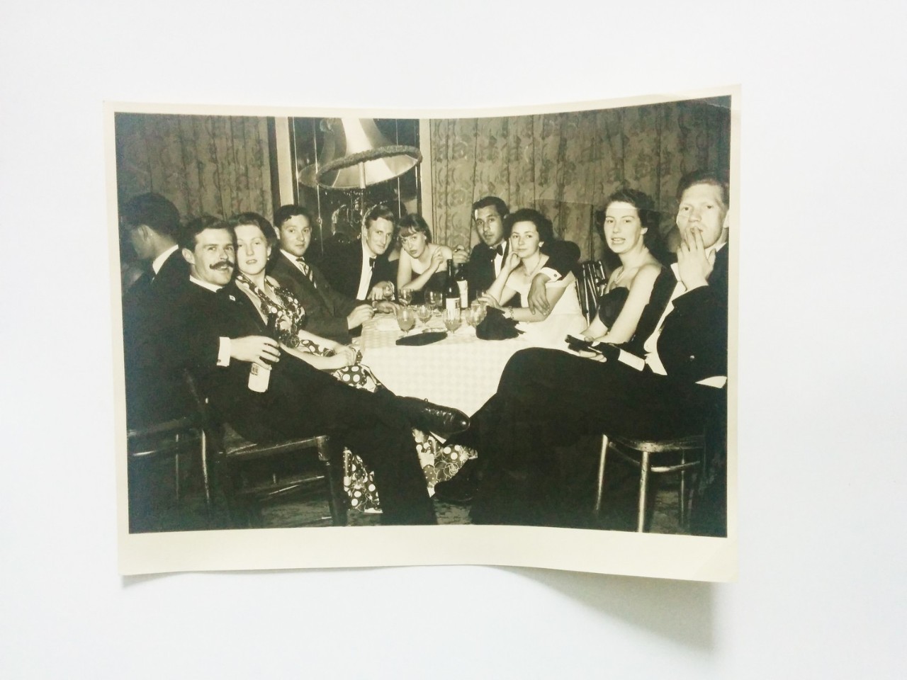 半个世纪前的铁皮箱，打开一个陌生人的罗曼史