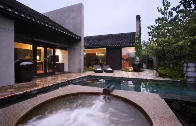 棣欐鍒搴﹀亣閰掑簵,鍗椾含棣欐鍗庤嫻閰掑簵浠嬬粛