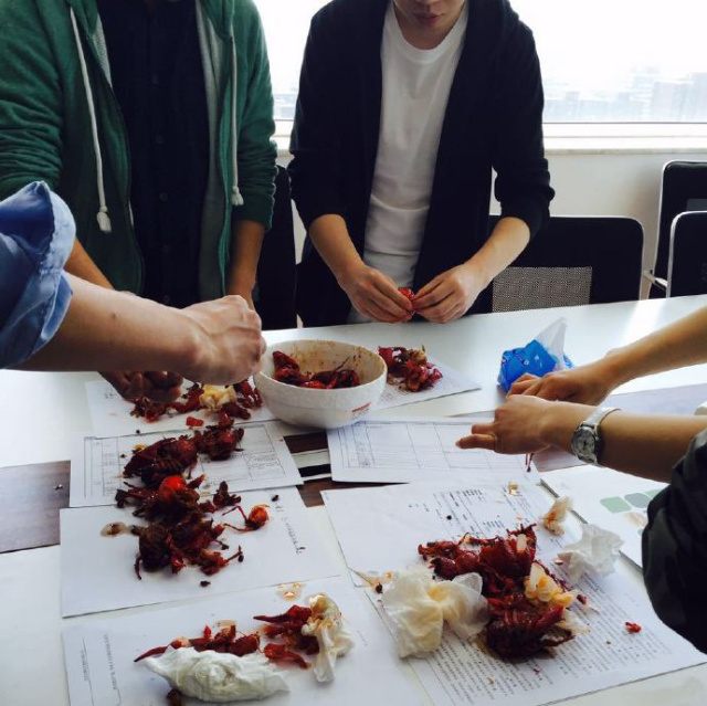 实现吃小龙虾自由的梦想,生活除了诗和远方还有啤酒小龙虾