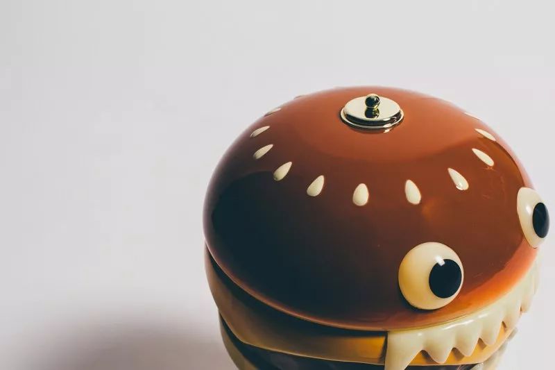 supreme要出联名款小suv了,supreme新品2021