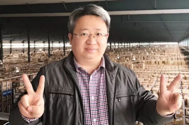 他开了一家淘宝店，就把20万做到300亿，搞出全网粉丝第一女装品牌，他是怎么做到的？