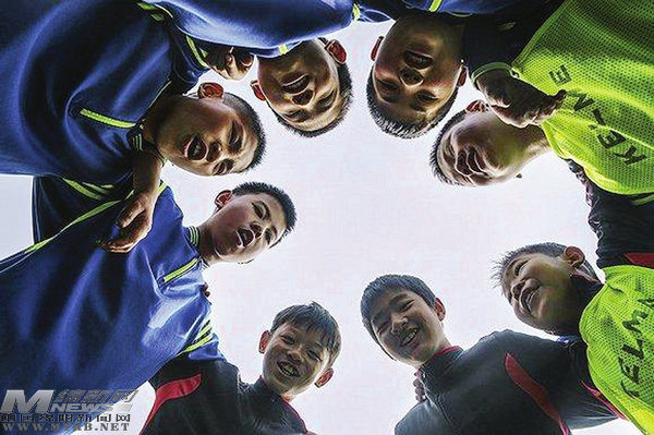 安州区迎新小学足球,新乡市奔跑吧少年足球赛