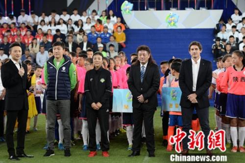 《谁是球王》西安站上演精彩对决张欧影曲波出任嘉宾