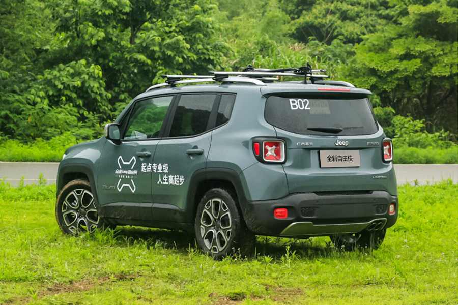 全新国产jeep自由侠2017款,为什么买车没人推荐jeep自由侠