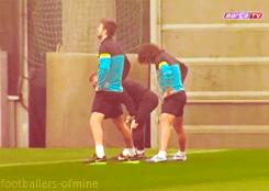 足球场上最逗比的球员,足坛十大逗比球员