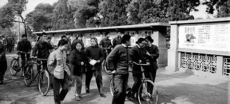 还记得你当年高考的作文题目吗,你还记得当年高考试题吗