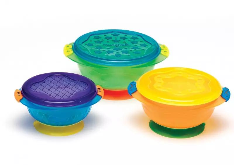 宝宝自己吃饭勺子老是翻过来,宝宝吃饭碗翻了