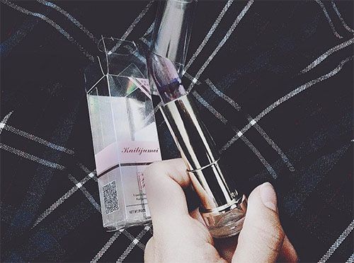 泰国草莓味变色唇膏,变色泰国唇膏