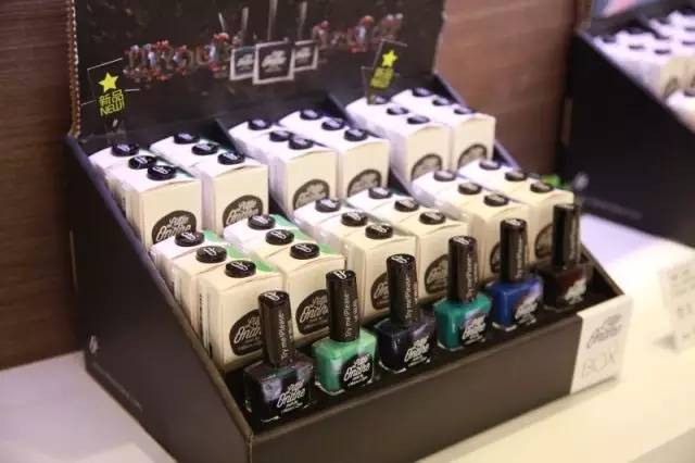 “新轻奢”时代来临：大牌们正尴尬呢，ESSE CHIC来了！