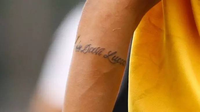 像内马尔一样的男生,内马尔撩妹用什么语言