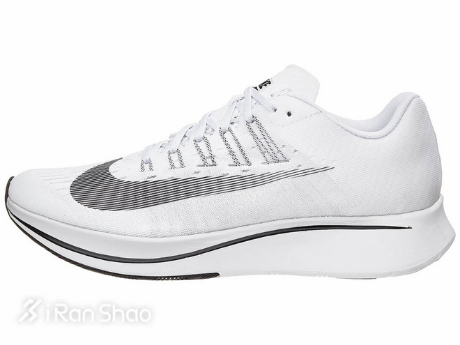 耐克亚瑟士联名跑鞋,一周运动新品春日跑鞋打响技术战