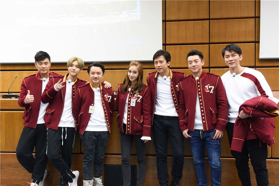 奔跑吧邓超哪一期全员回归,奔跑吧第一季邓超替鹿晗出战