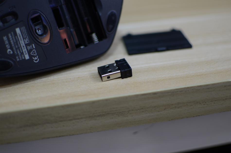 让鼠标自己动起来,达尔优无线带配重的鼠标