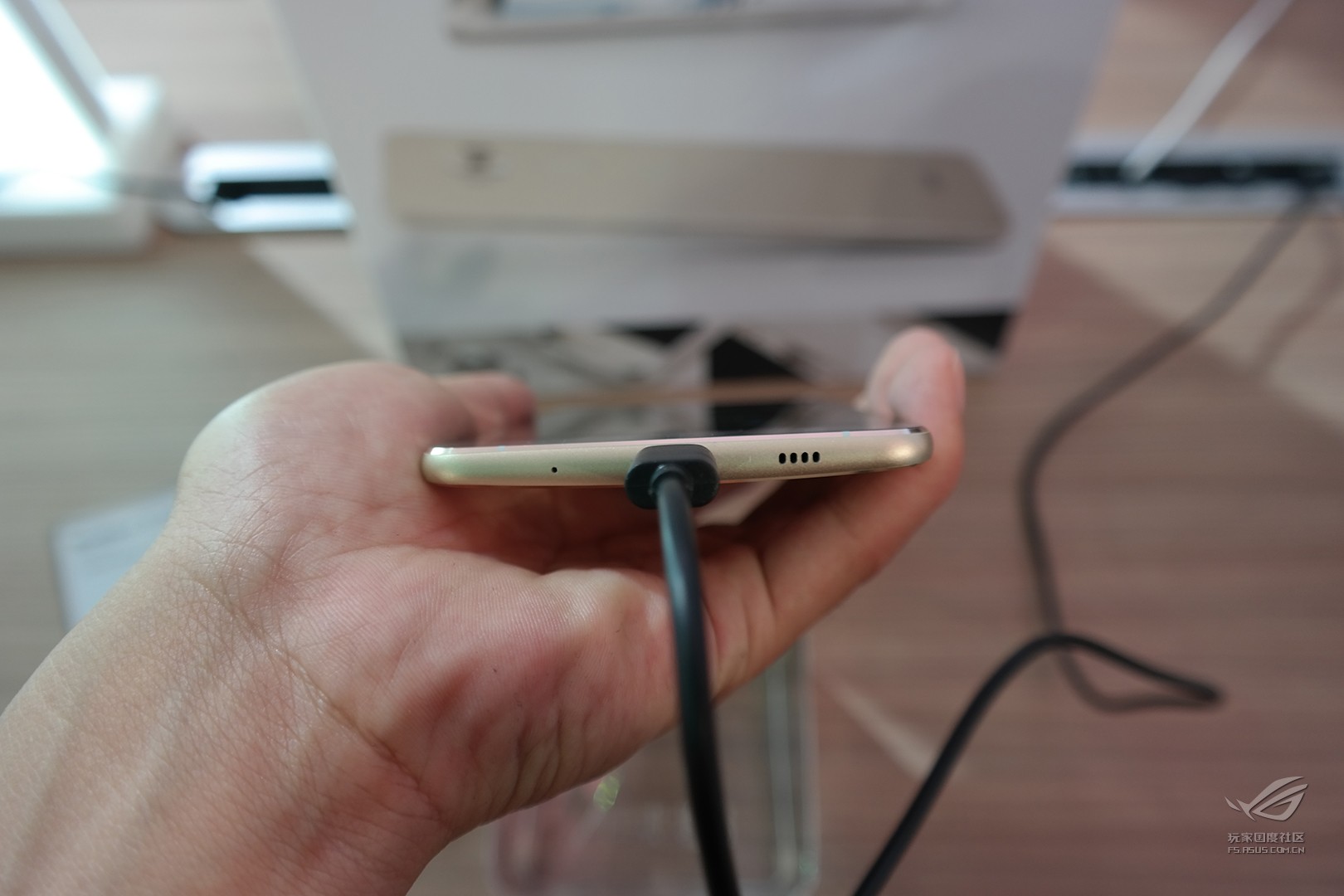 rog败家国度外设,rog败家之眼华硕主机