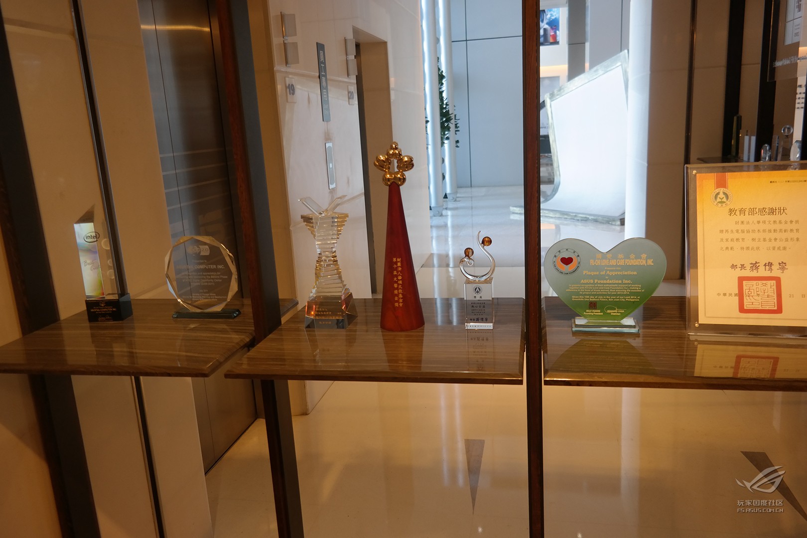 rog败家国度外设,rog败家之眼华硕主机