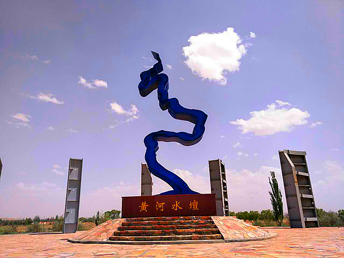 重回巴彦淖尔：八百里河套我用三天走过，十四年之痒我于一夕安放