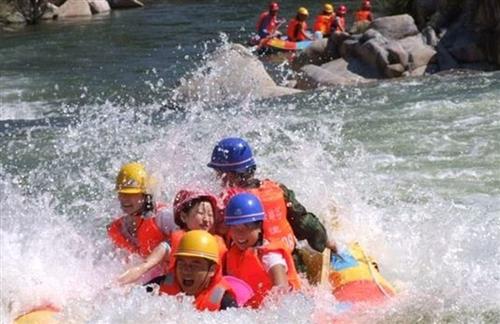河北漂流好去处让你清凉过夏天！