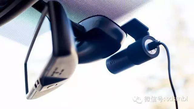 安全,畅玩兼得?极路客T1智能行车记录仪完美体验