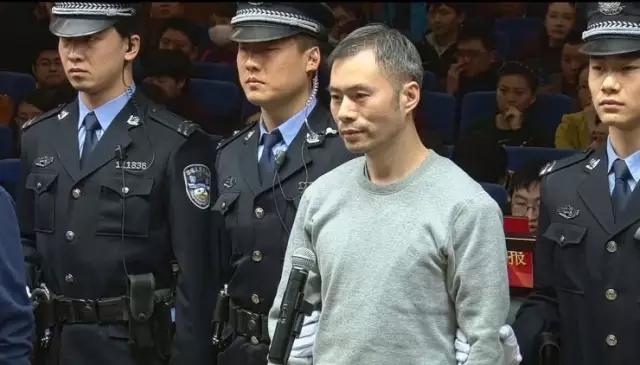 一本正经的胡说八道还可以怎么说,一本正经地胡说八道原文