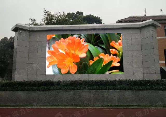 户外小间距透明屏,高清小间距led屏幕