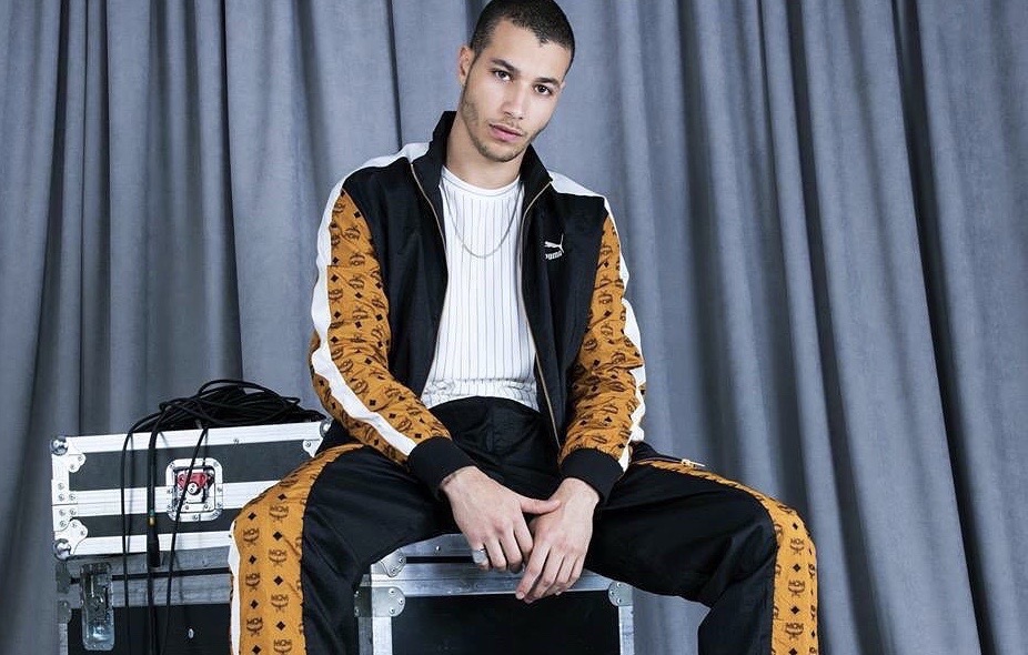 puma新款联名限量黄色,puma最新联名