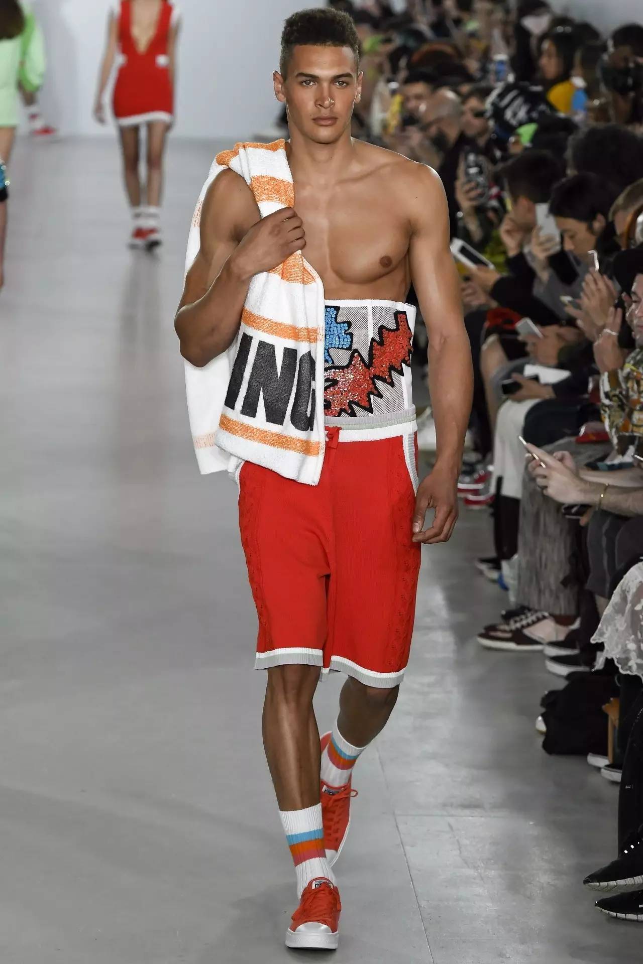 编辑说|这个伦敦男装周跟胖子无缘