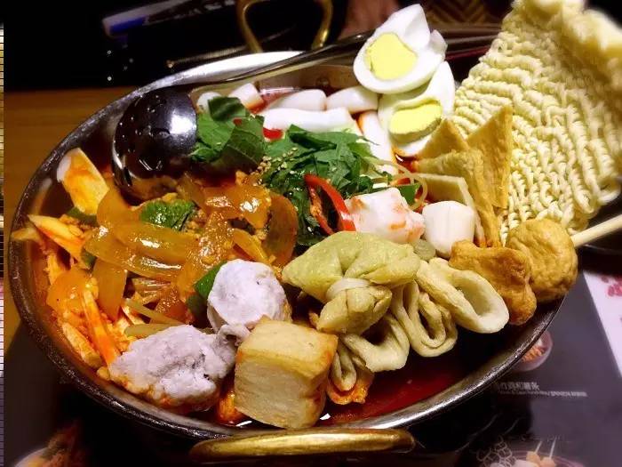 鍚冭揣闆疯揪鍚冨枬鐜╀箰,鍚冭揣闆疯揪