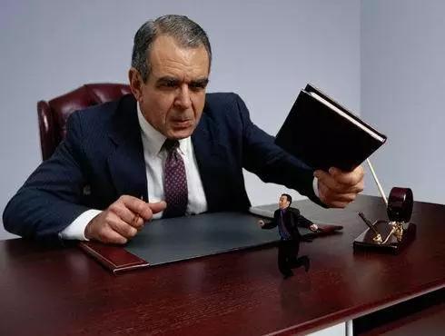 迈腾中期改款换代新车发布会,新款迈腾上市帕萨特会降价吗