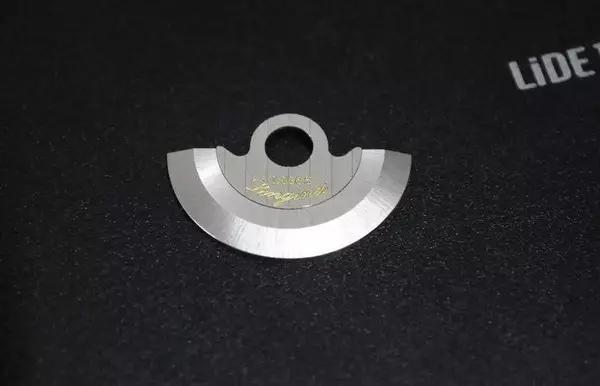 浪琴月相gs真假对比,浪琴手表质保卡真假图片对比