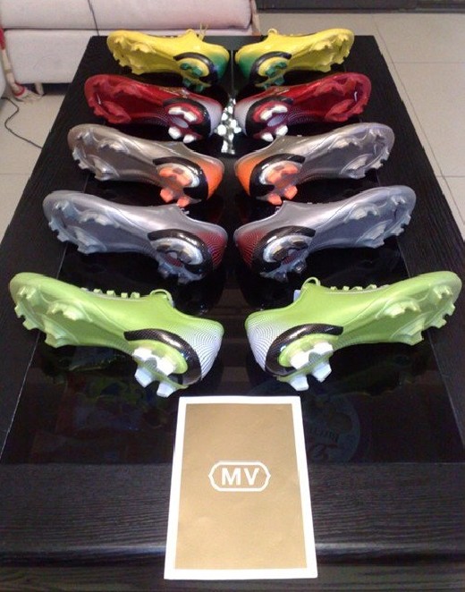耐克足球鞋刺客纪念款解析,耐克足球鞋刺客进化史