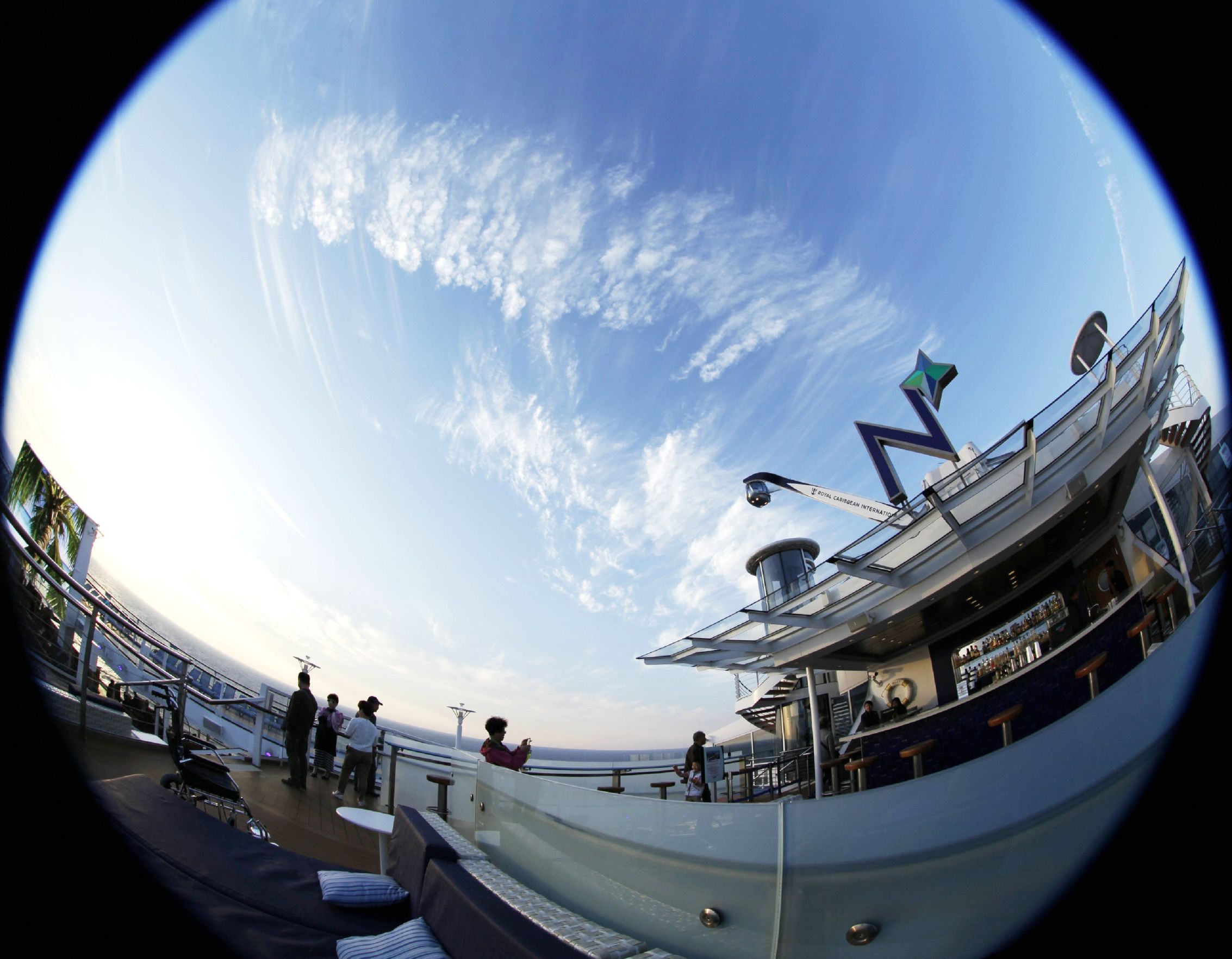 海洋量子号消费攻略,海洋量子号自由行攻略