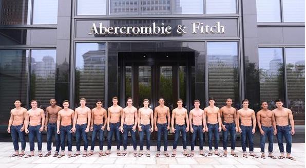 你今天还在爆买的大牌包包、鞋子，其实在国外已经关店倒闭了